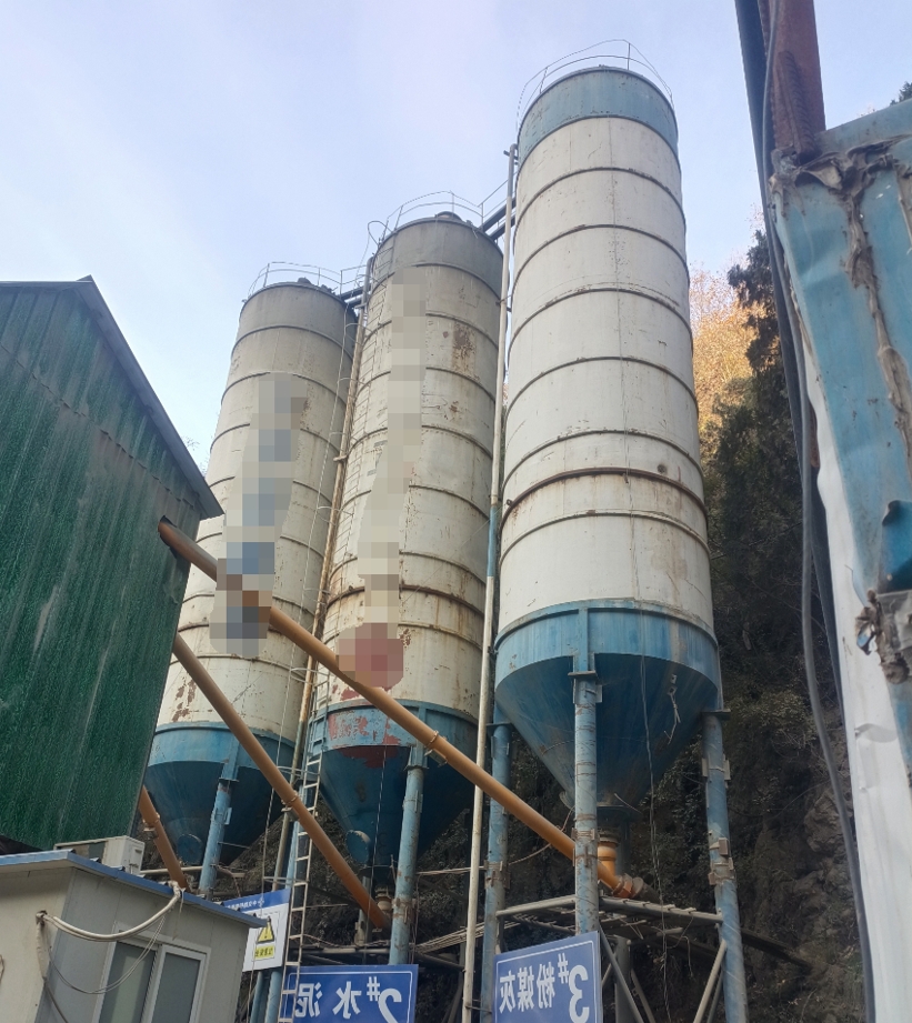 河南三门峡废旧150t水泥罐4个，按吨报价；含税13%
